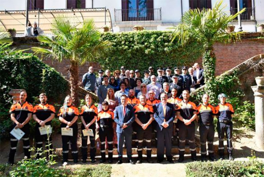Villaviciosa de Odón | El Ayuntamiento rinde homenaje a la Agrupación de Protección Civil en el 40 aniversario de su creación