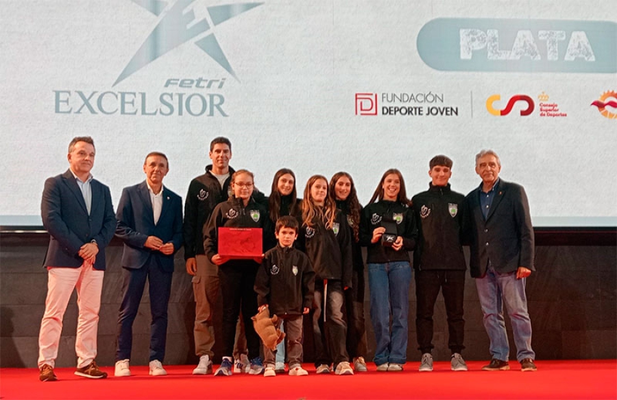 Valdemorillo | El CDE Triatlón SO3 Valdemorillo, distinguido con el nivel de Excelencia de Plata