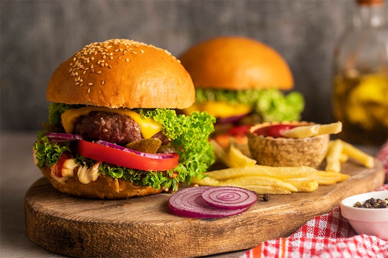 Villanueva de la Cañada | Arranca la II edición del concurso de hamburguesas ‘Cañada Burger Fest’