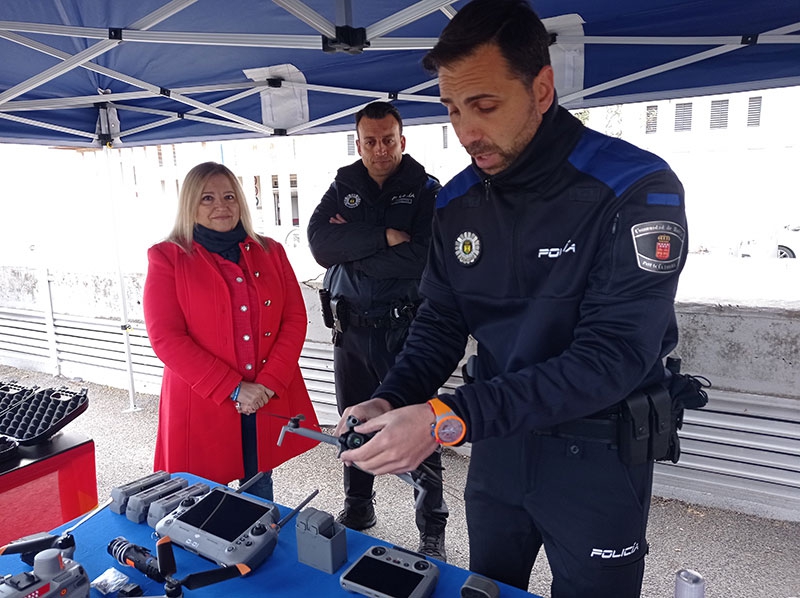 Collado Villalba | El Ayuntamiento de Collado Villalba invierte más de 150.000 euros en la renovación de drones, armas y tecnología para la Policía Local