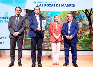 Las Rozas | &quot;Pajaritas Azules&quot; reconoce a Las Rozas por el reciclaje de papel y cartón