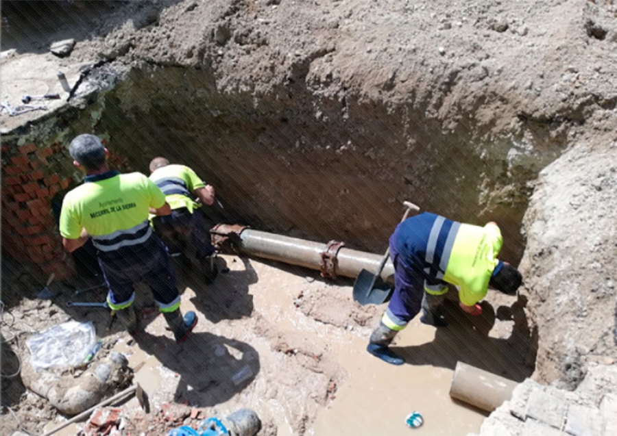 Becerril de la Sierra | Continúan los trabajos de reparación y de mejora en la red de agua