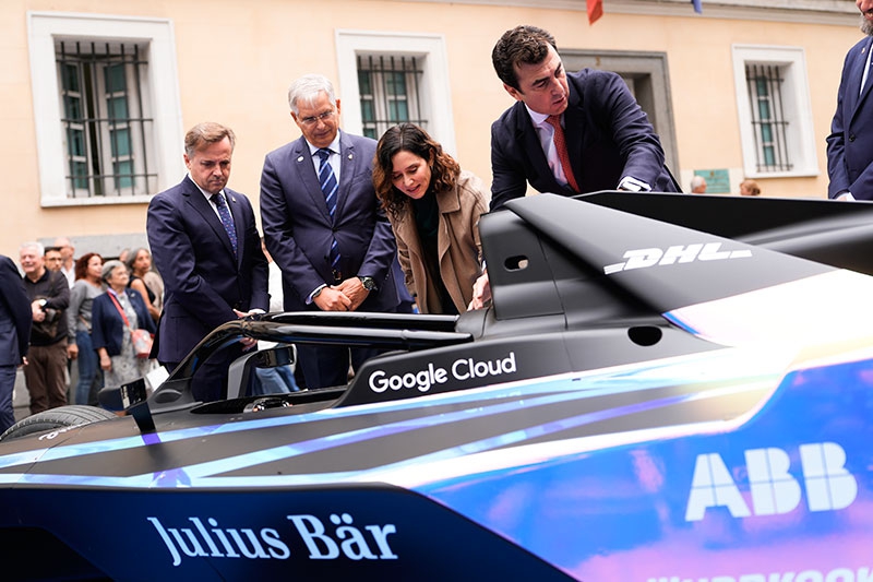 La presidenta regional presenta el Campeonato del Mundo de Fórmula E 2026 que se celebra por primera vez en la Comunidad de Madrid: “Llega para quedarse”