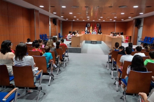 Valdemorillo | Los escolares, protagonistas de una sesión ‘plenaria’ con el alcalde