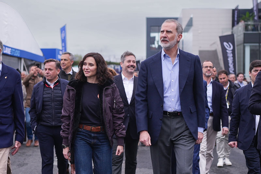 Díaz Ayuso asiste junto al Rey Felipe VI a la primera carrera en España del Campeonato del Mundo de Fórmula E