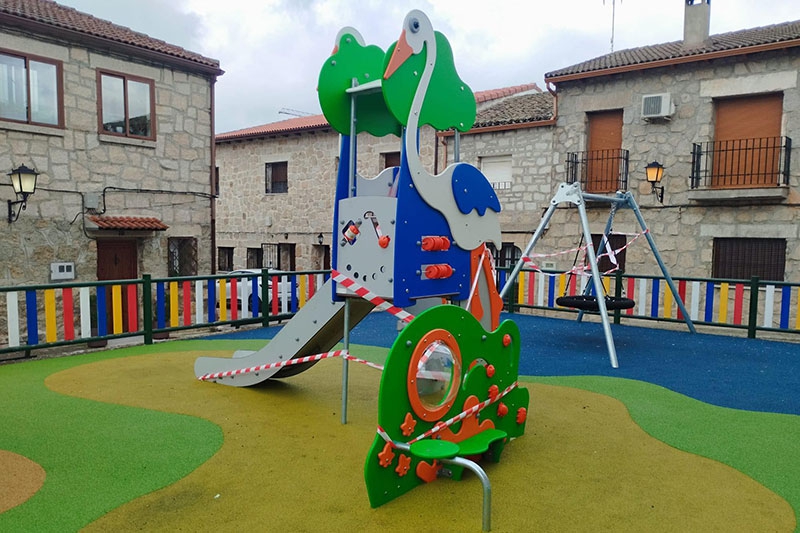 Cadalso de los Vidrios | Finalizada la renovación de los tres parques infantiles en Cadalso de los Vidrios