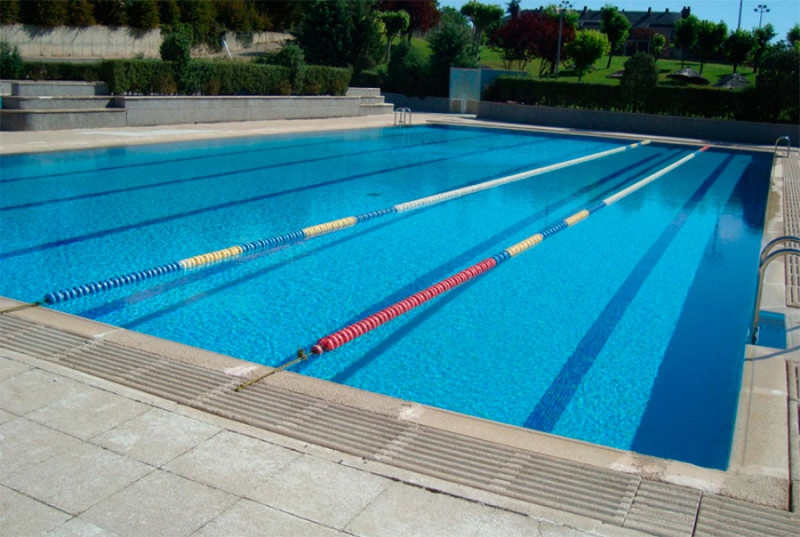 San Lorenzo de El Escorial | El sábado se abren las piscinas exteriores del polideportivo El Zaburdón con entrada gratuita