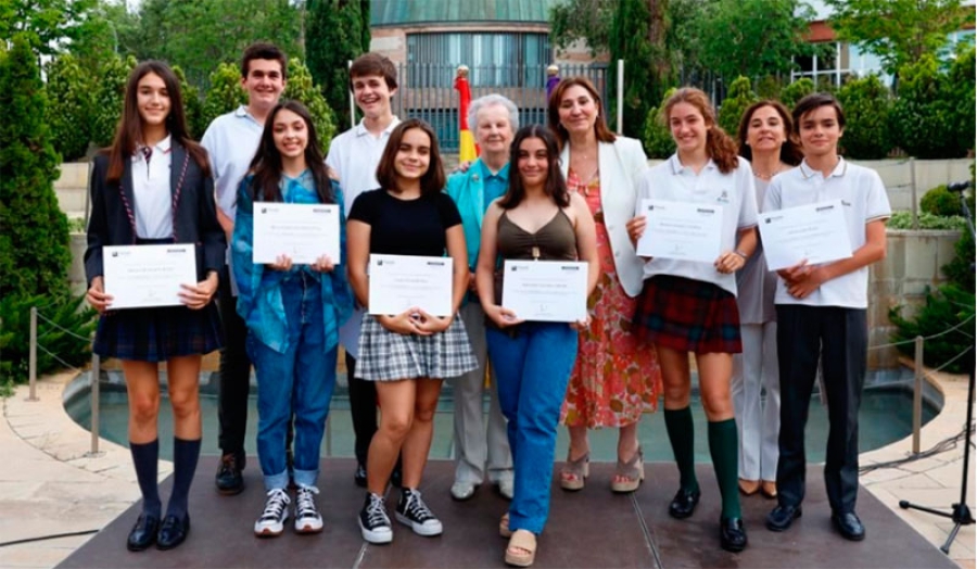 Pozuelo de Alarcón | Alumnos de Primaria, Secundaria y Bachillerato reciben sus premios del concurso de Poesía e Ilustración y Declamación Gerardo Diego