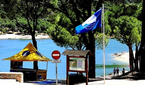 San Martín de Valdeiglesias | San Martín de Valdeiglesias revalida la Bandera Azul para la Playa Virgen de la Nueva por séptimo año consecutivo
