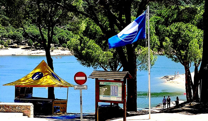 San Martín de Valdeiglesias | San Martín de Valdeiglesias revalida la Bandera Azul para la Playa Virgen de la Nueva por séptimo año consecutivo