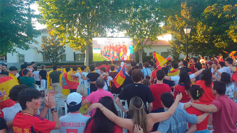 Villanueva de la Cañada | Villanueva de la Cañada vibró con el triunfo de la Selección Española de Fútbol
