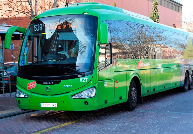 Villaviciosa de Odón | Campaña de información a estudiantes de la UE de las diferentes rutas de transporte en autobús