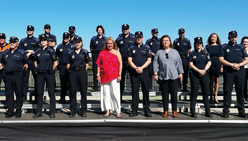 Torrelodones | La Policía local de Torrelodones estrena nueva uniformidad sostenible y tecnológicamente avanzada