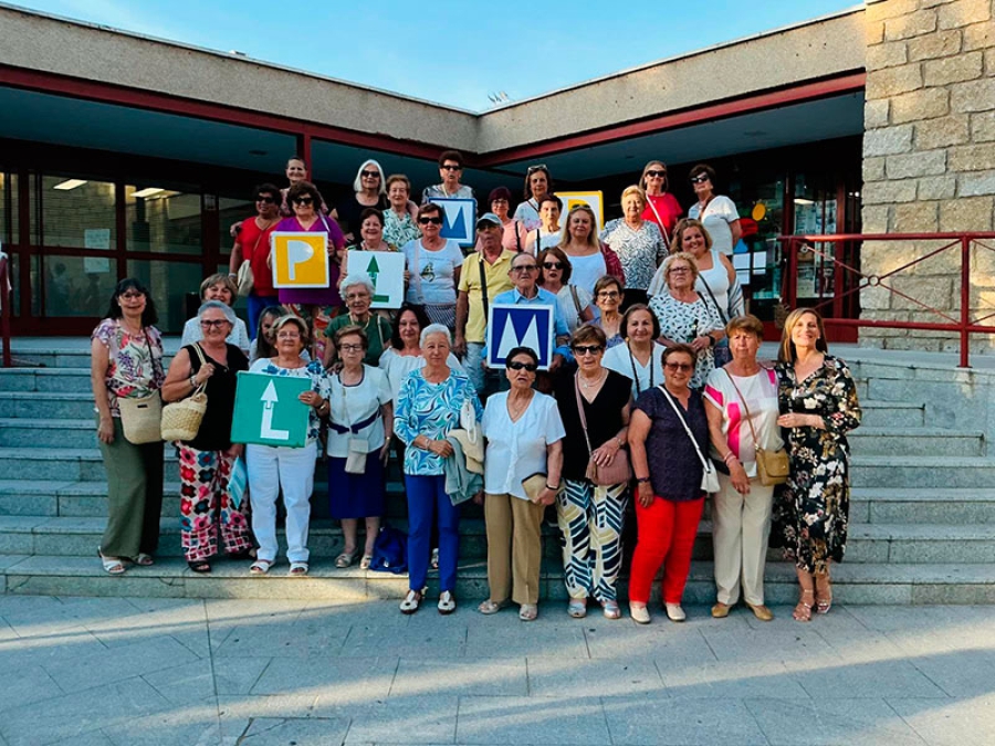 Cadalso de los Vidrios | Los mayores de Cadalso de los Vidrios participaron en el encuentro de talleres de mayores Los Pinares