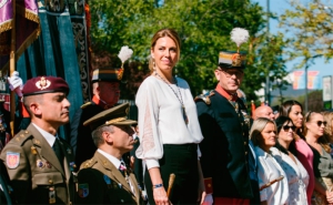 Pozuelo de Alarcón | Cientos de vecinos de Pozuelo acudieron a celebrar este domingo el homenaje a la Bandera de España