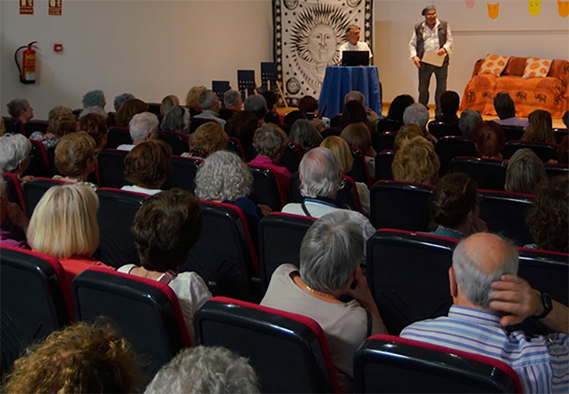 Las Rozas | Un nuevo programa de voluntariado para acercar el arte a las residencias de ancianos