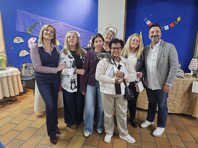 Cadalso de los Vidrios | La Asociación Bigotes de Cadalso celebró un mercadillo solidario para ayudar a los gatos sin hogar