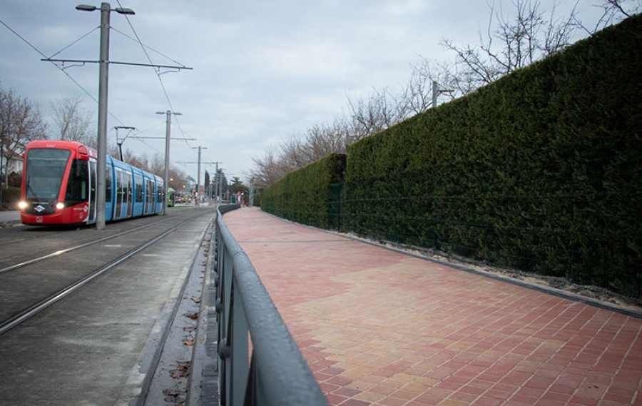 Boadilla del Monte | Finaliza el acerado de carretera de Villaviciosa, entre el parque de los Bomberos y la entrada al Recinto Ferial