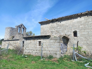 El Escorial | Comienzan los trabajos para la restauración de la Iglesia de Navalquejigo (siglo XIII), en El Escorial