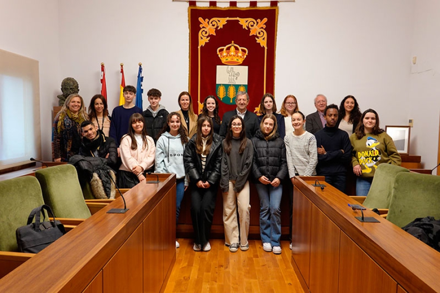 Villanueva de la Cañada | Un grupo de alumnos franceses visita el municipio