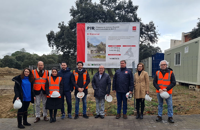 El Escorial | El viceconsejero de Administración Local y el alcalde de El Escorial visitan las obras del nuevo centro cívico de Los Arroyos