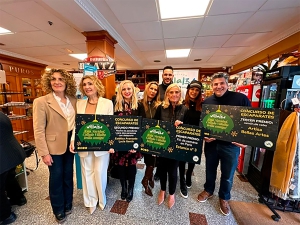 Collado Villalba | El Ayuntamiento entrega los premios a los comercios locales ganadores de la campaña “Lúcete en Navidad”