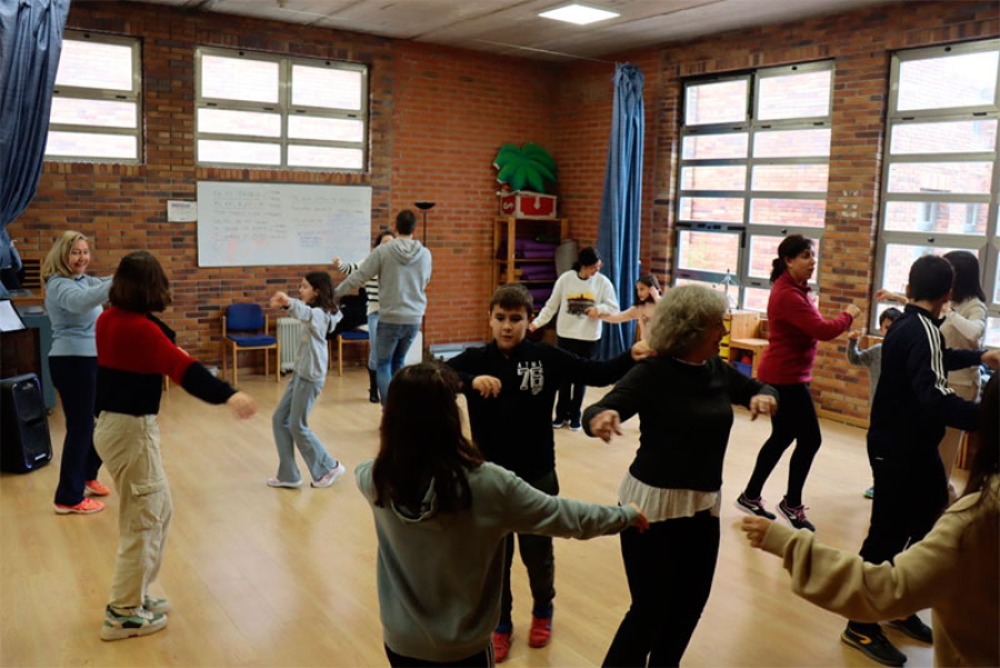 Valdemorillo | La tradición se pone en danza con las clases gratuitas de rondón