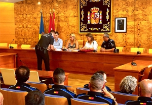 Torrelodones | Los oficiales y agentes de la policía local toman posesión tras aprobar el examen de reclasificación