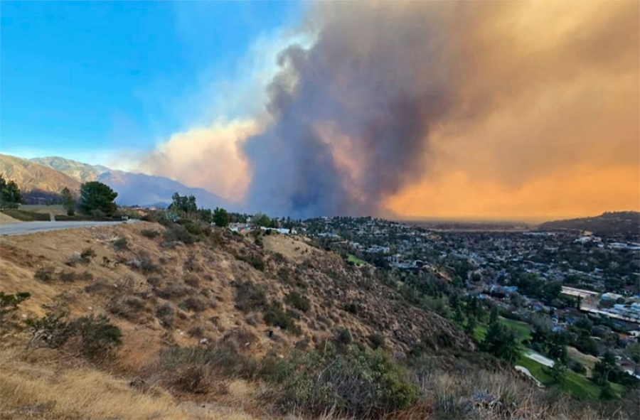 Villanueva de la Cañada | El Ayuntamiento muestra su solidaridad con La Cañada Flintridge, afectada por los incendios