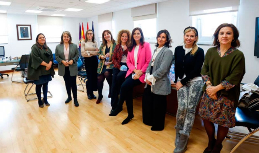 Pozuelo de Alarcón | Pérez Quislant se reúne con las concejalas con motivo del Día Internacional de la Mujer