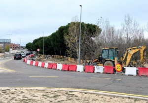 Arroyomolinos | Arroyomolinos atiende una demanda vecinal al mejorar la conexión peatonal entre Zarzalejo y La Rinconada II en la M-413