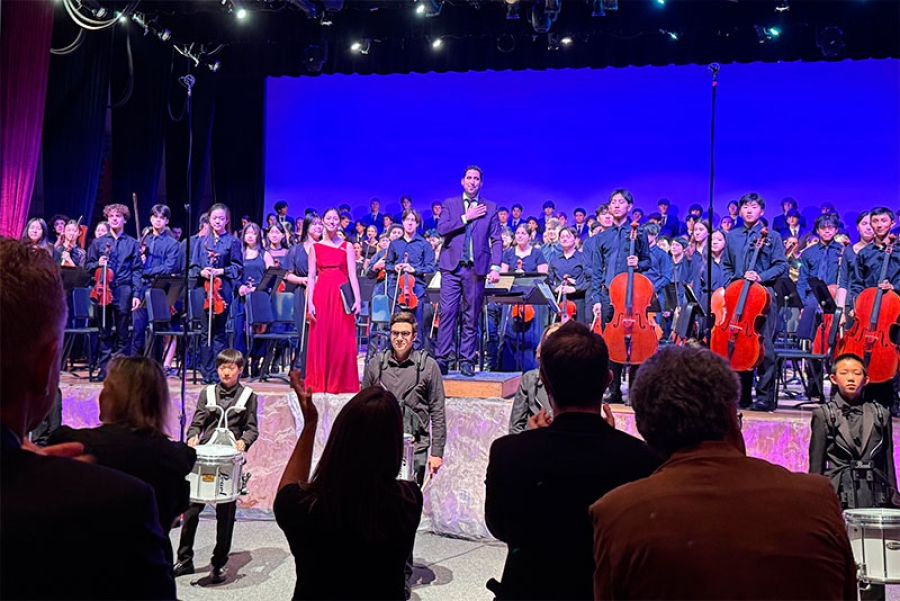 Villanueva de la Cañada | Óscar Navarro ofrece un concierto en La Cañada Flintridge dentro del programa cultural “Miradas”
