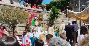 Cadalso de los Vidrios | Los vecinos de Cadalso celebraron con solemnidad la festividad del Corpus Christi