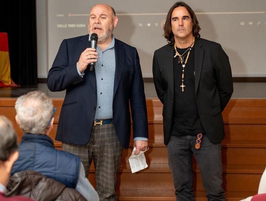 Navalagamella | Lleno absoluto en la proyección del documental religioso-cultural para salvar la Cruz del Valle de los Caídos