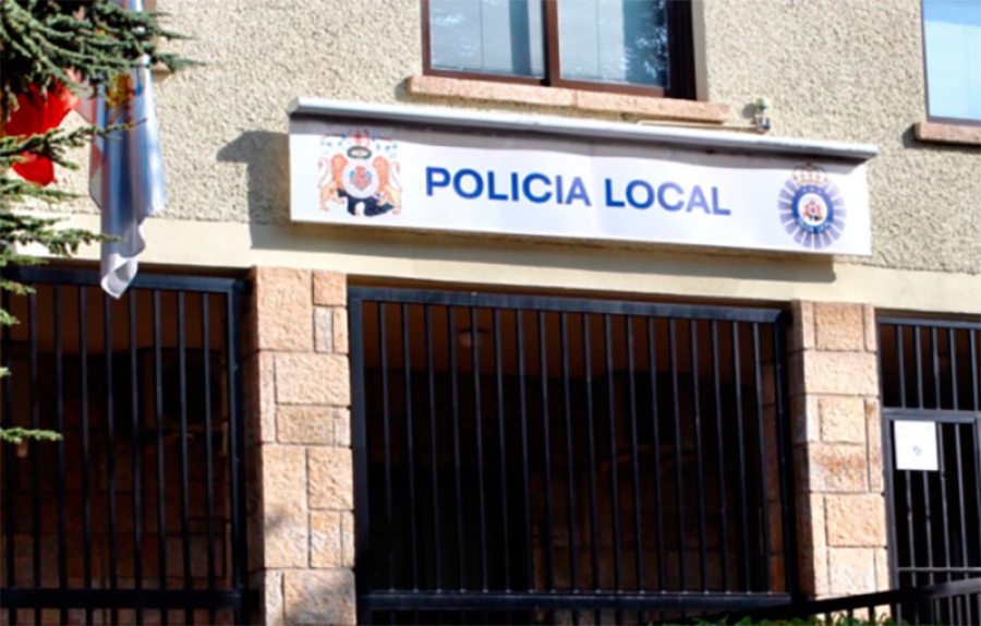 El Escorial | La Policía Local de El Escorial detiene a cuatro personas por un presunto delito de allanamiento de morada