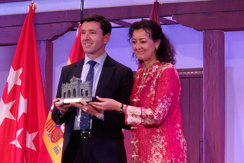 Valdemorillo | Valdemorillo recibe el Trofeo Puerta de Alcalá por su esfuerzo y compromiso con la cultura de la Tauromaquia