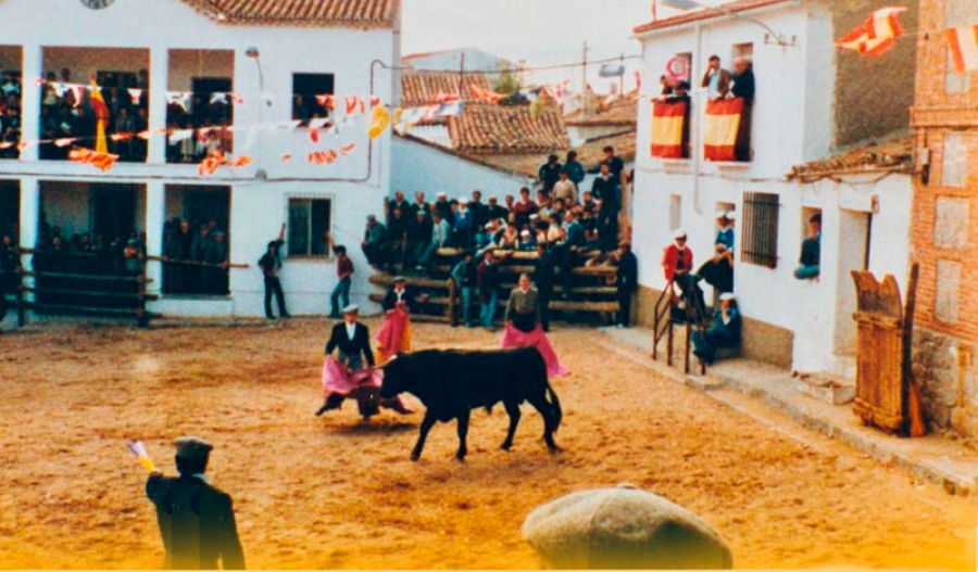 Villanueva de Perales | El Ayuntamiento prepara sus Fiestas Patronales en honor al Santísimo de la Campana