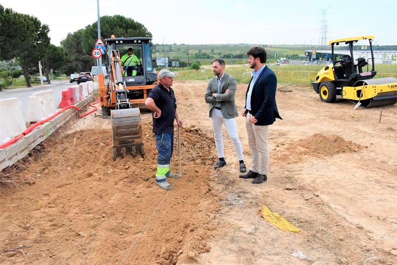 Villaviciosa de Odón | Iniciadas las obras de construcción de una dársena de autobuses en la calle Ebro