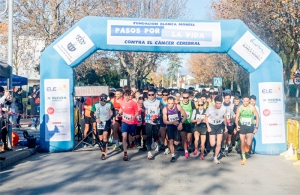 Villanueva de la Cañada | Más de 550 corredores participan en la Carrera de Navidad contra el Cáncer Cerebral