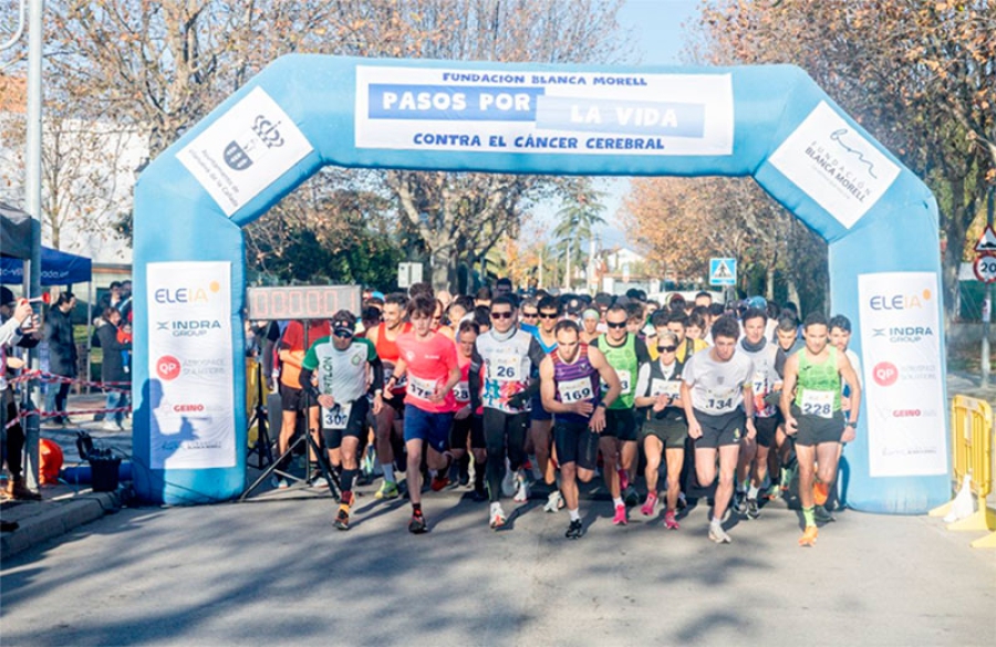 Villanueva de la Cañada | Más de 550 corredores participan en la Carrera de Navidad contra el Cáncer Cerebral