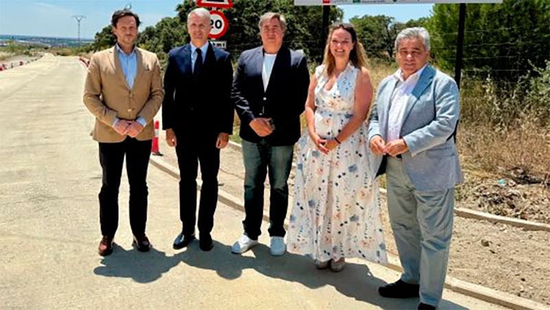 Galapagar | Se abre al tráfico el remodelado acceso a la urbanización “Las Cuestas”