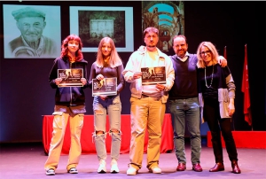 Guadarrama | Los ganadores del Certamen de Arte Joven de Guadarrama recogieron sus premios en la gala de entrega celebrada el 8 de mayo