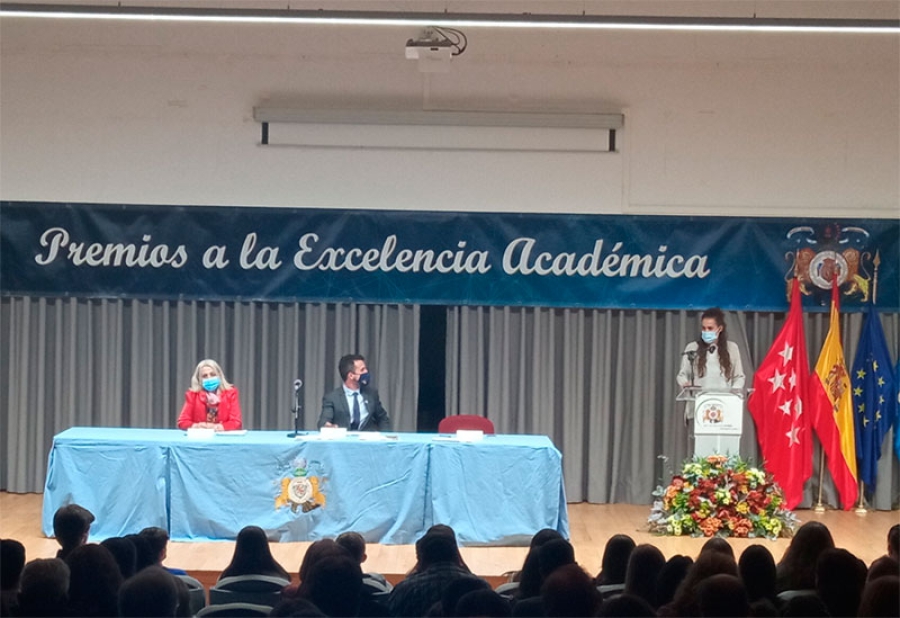 El Escorial | El Ayuntamiento entrega los Premios a la Excelencia Académica del Curso 2020/2021