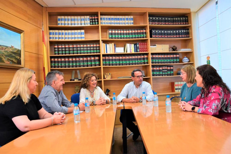 Villaviciosa de Odón | El alcalde mantiene un encuentro con los presidentes de las hermandades donde les ha mostrado el apoyo institucional