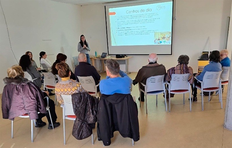 Torrelodones | Celebrada la charla para cuidadores de personas dependientes en Torrelodones