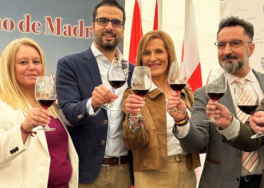 Cadalso de los Vidrios | Gran éxito de participación de bodegas y de asistentes en la XIV Feria del vino Cadalvín 2026