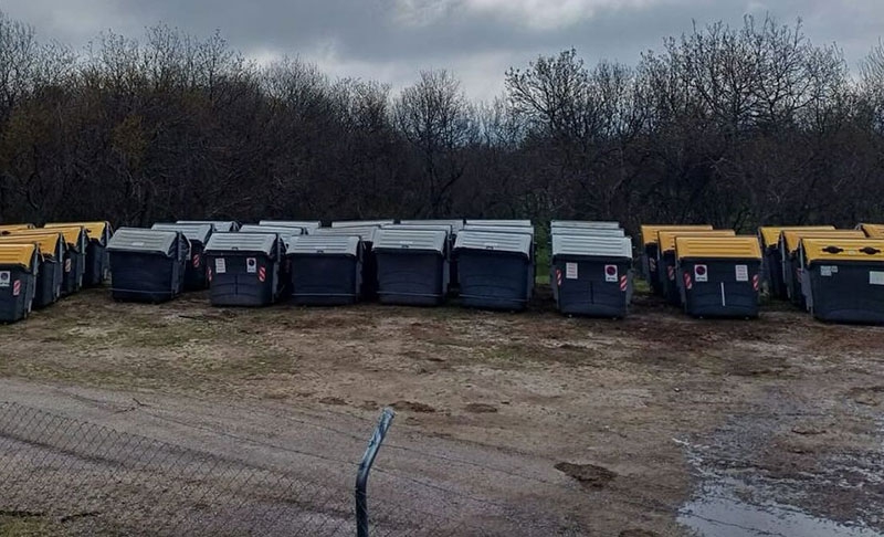 Becerril de la Sierra | El Ayuntamiento de Becerril renueva los cubos de basura para mejorar la recogida de residuos