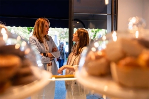 Pozuelo de Alarcón | La alcaldesa da la bienvenida a Pozuelo a la pastelería Balbisiana