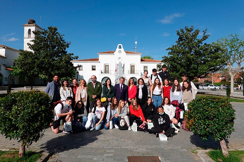 Villanueva de la Cañada | Recepción de alumnos franceses de intercambio con estudiantes de Las Encinas