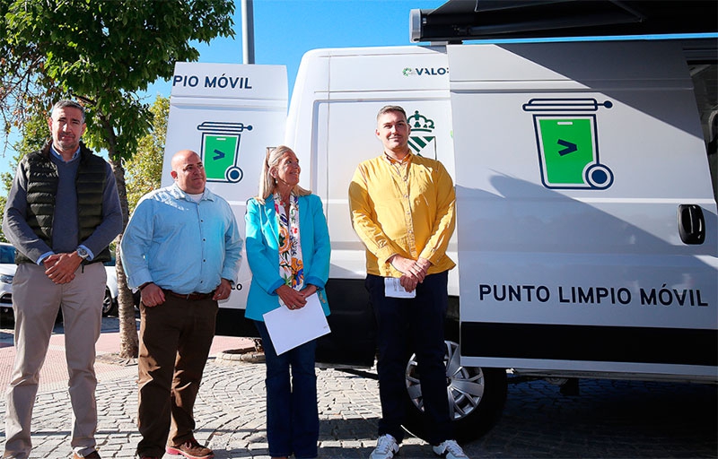 Collado Villalba | El Punto Limpio Móvil Collado Villalba recibe más de 19.000 visitas anuales por parte de los usuarios